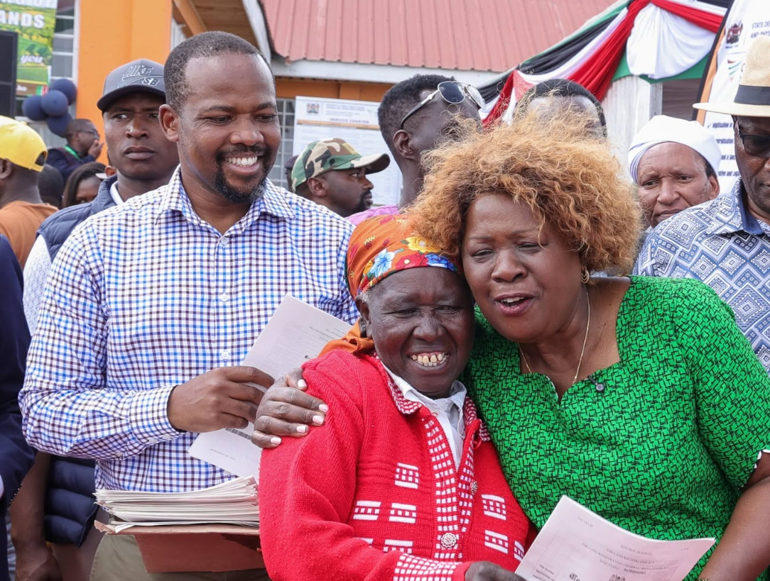 CS Alice Wahome Opens Nyandarua Lands Office, Issues 2,700 Title Deeds - Image 3