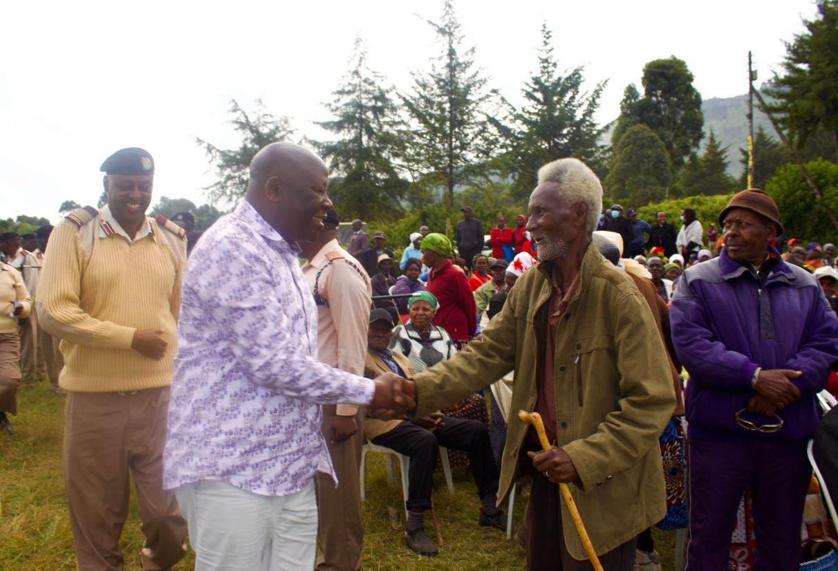 PS Joseph Motari leads Inua Jamii enrollment exercise in Ol Kalou Sub-County - Image 2